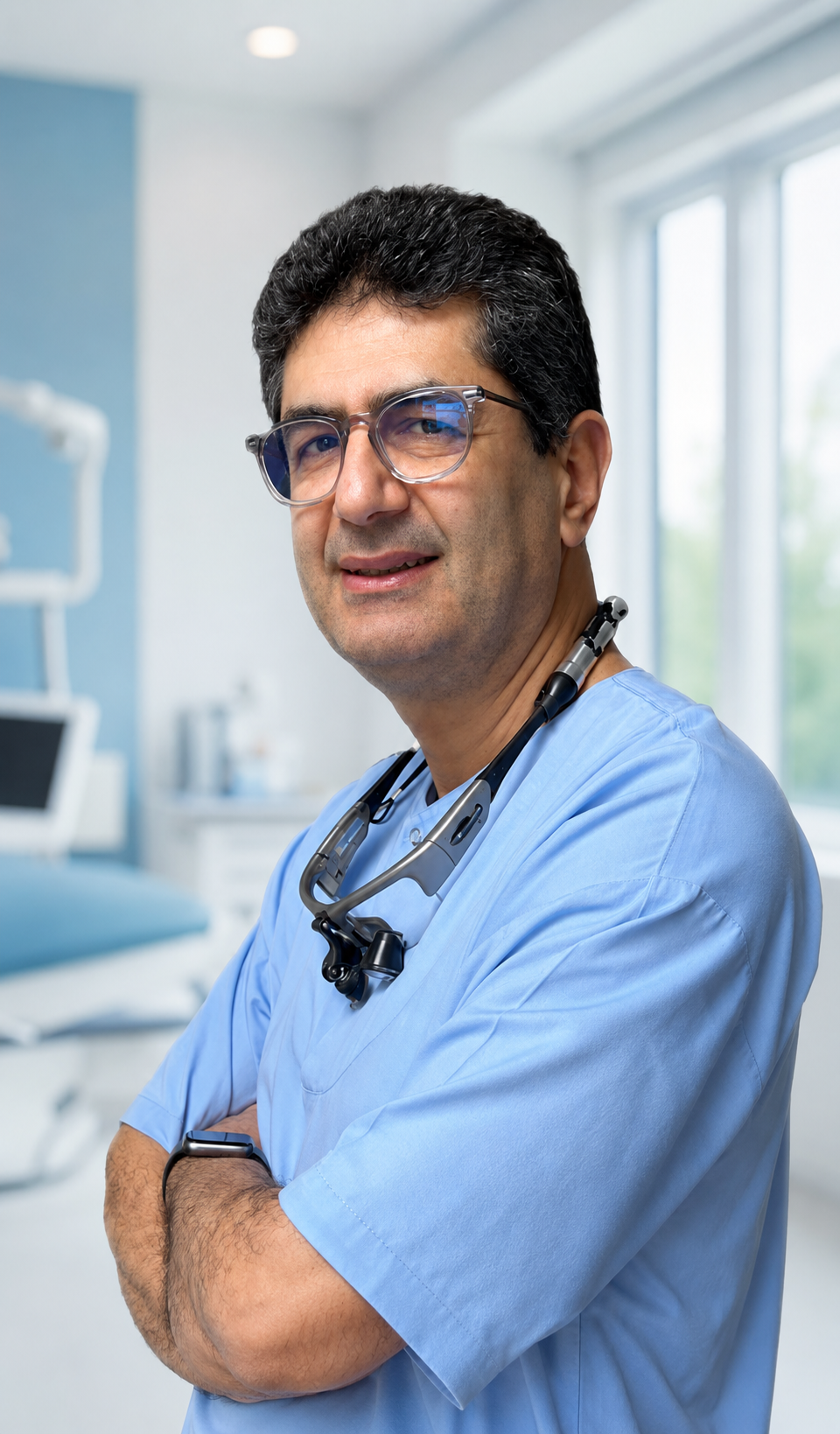 Le Dr Faissel Bennouna au Centre Dentaire Marina
